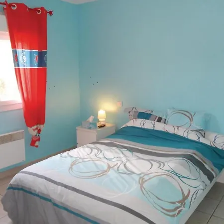 Awesome In W/ 2 Bedrooms Agde